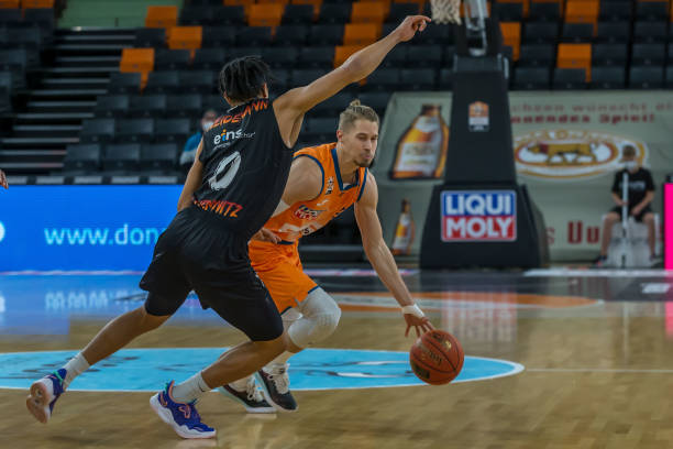 更需要对滑 更需要对滑