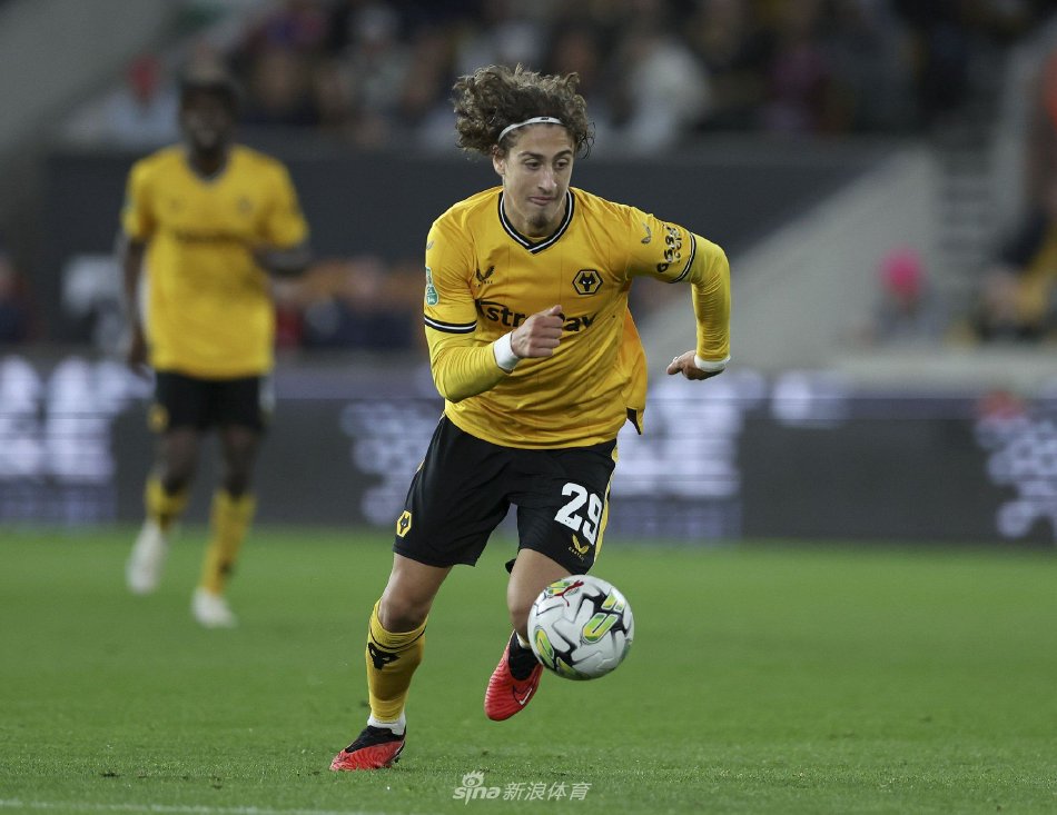 看台上实时 看台上实时