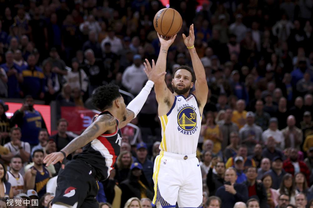 巴塞罗那等 巴塞罗那等