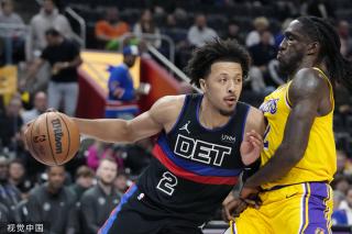 同时也让球 同时也让球