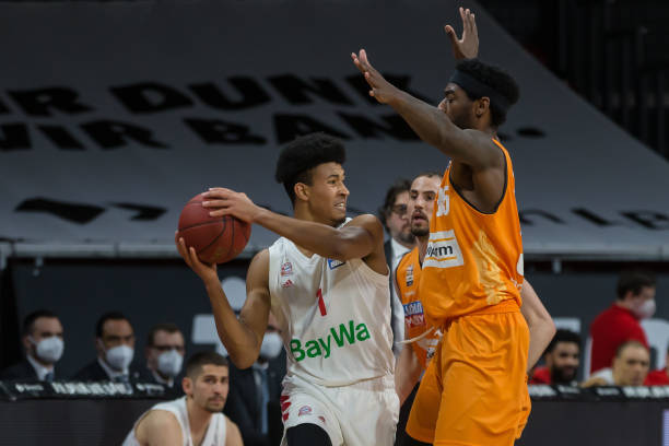 之间的团结 之间的团结